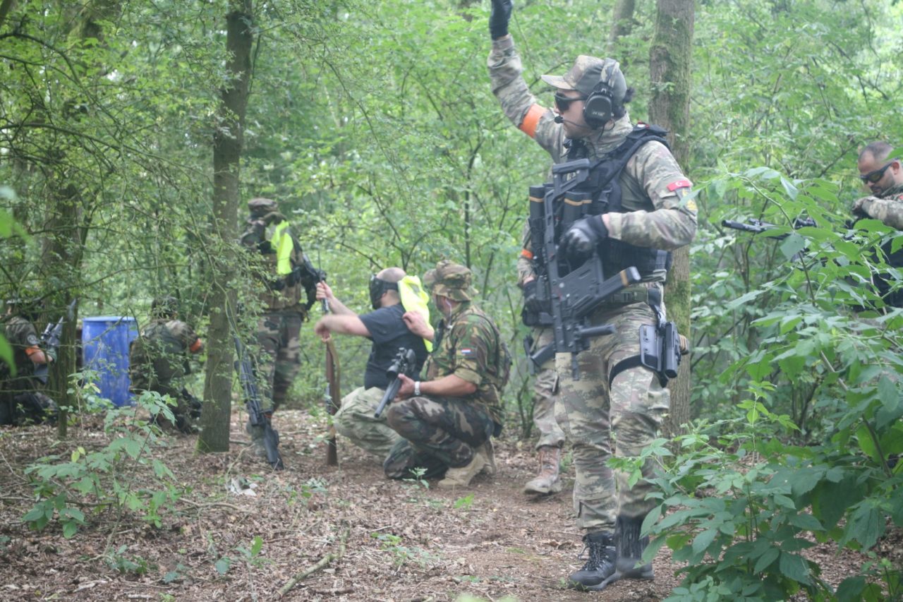 Airsoft team VIP escort